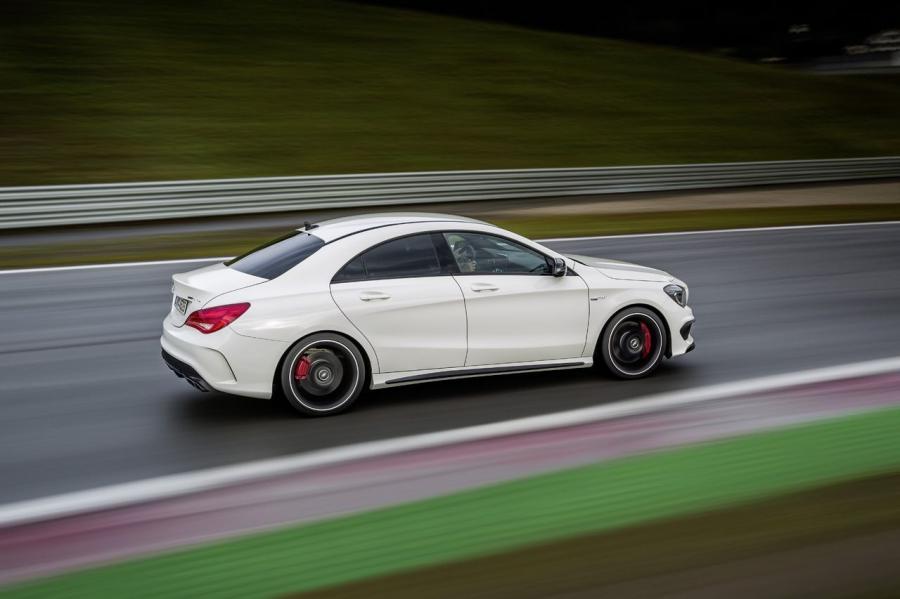  Mercedes-Benz CLA45 AMG 2014 года  (фото 37 из 110)